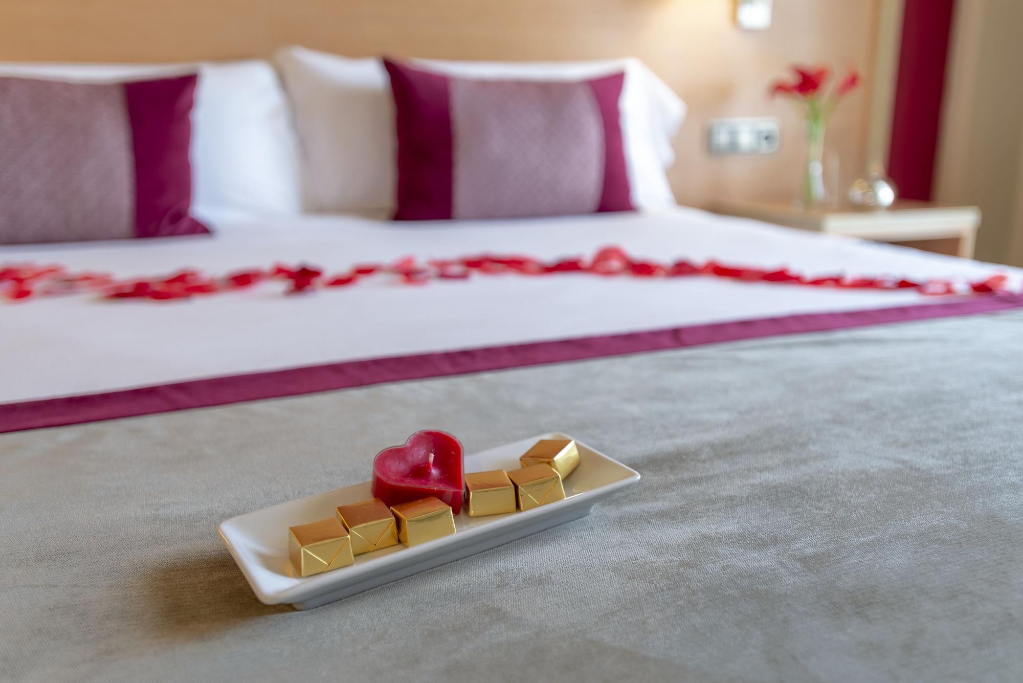 Hotel Real Лерида Екстериор снимка