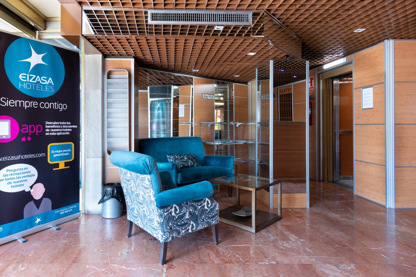Hotel Real Лерида Екстериор снимка