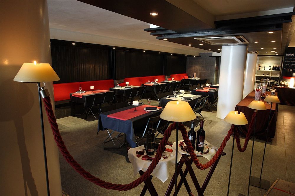 Hotel Real Лерида Екстериор снимка